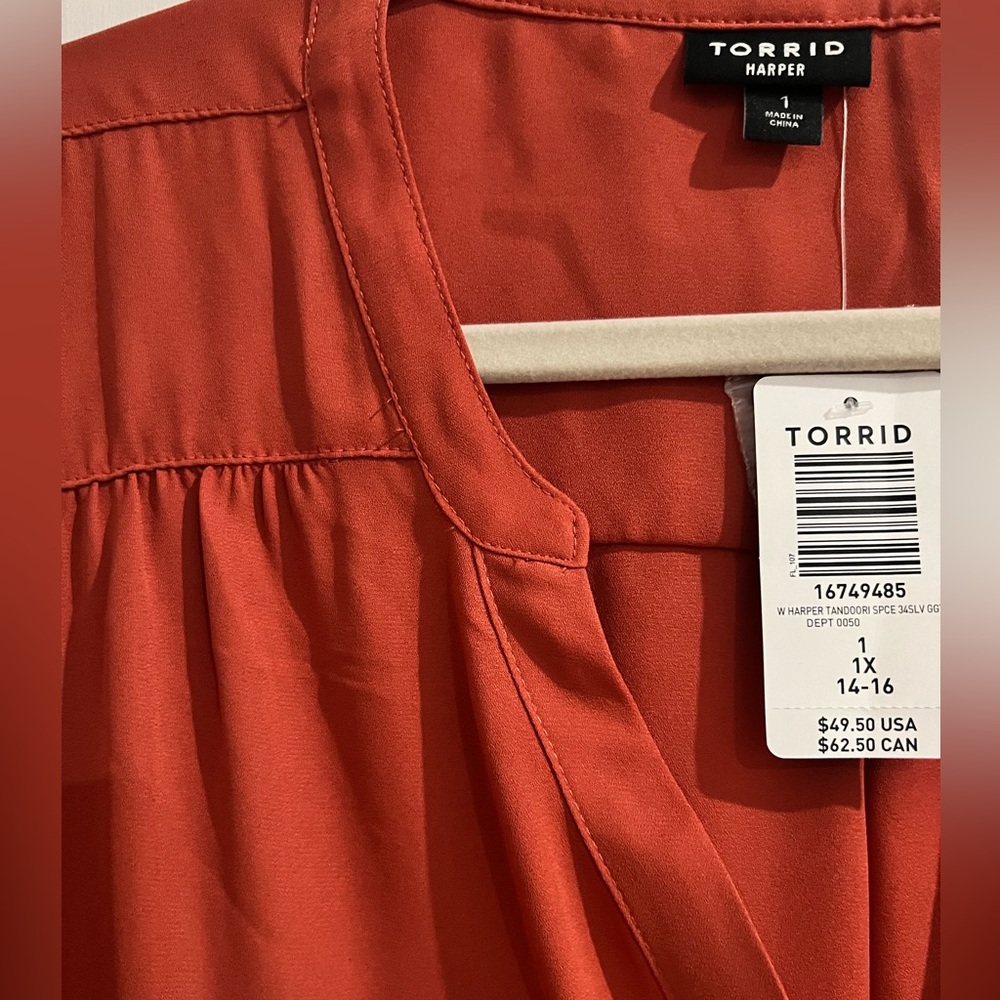 torrid Rust Red Split-Neck Blouse - Picture 2 of 3